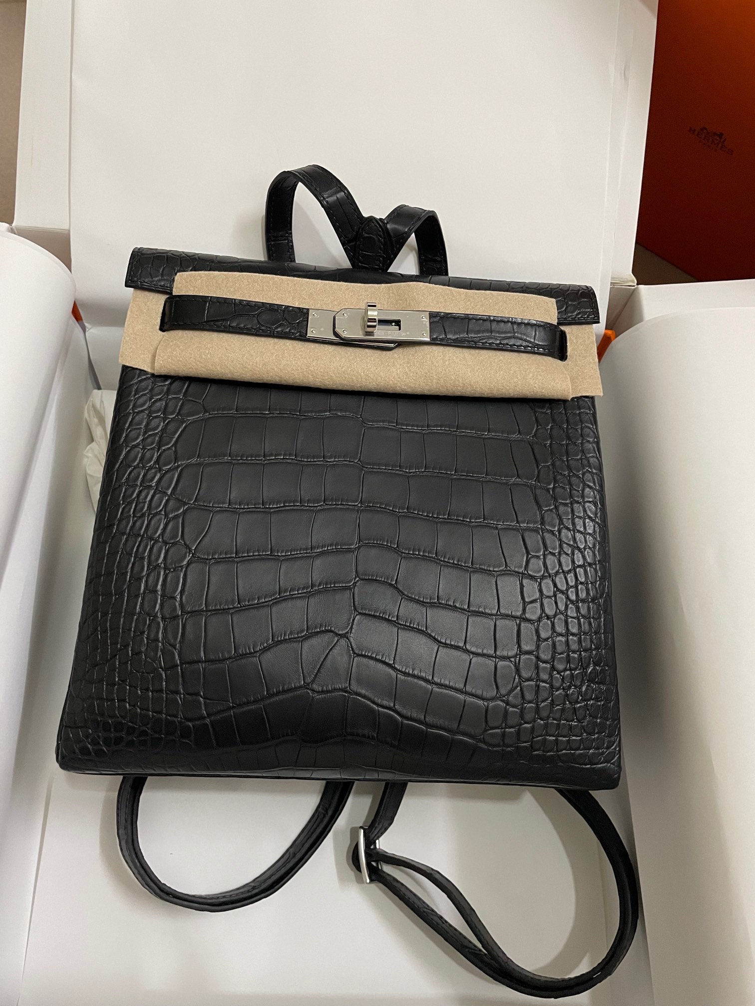 에르메스 켈리 아도 백팩 악어가죽 은장 블랙